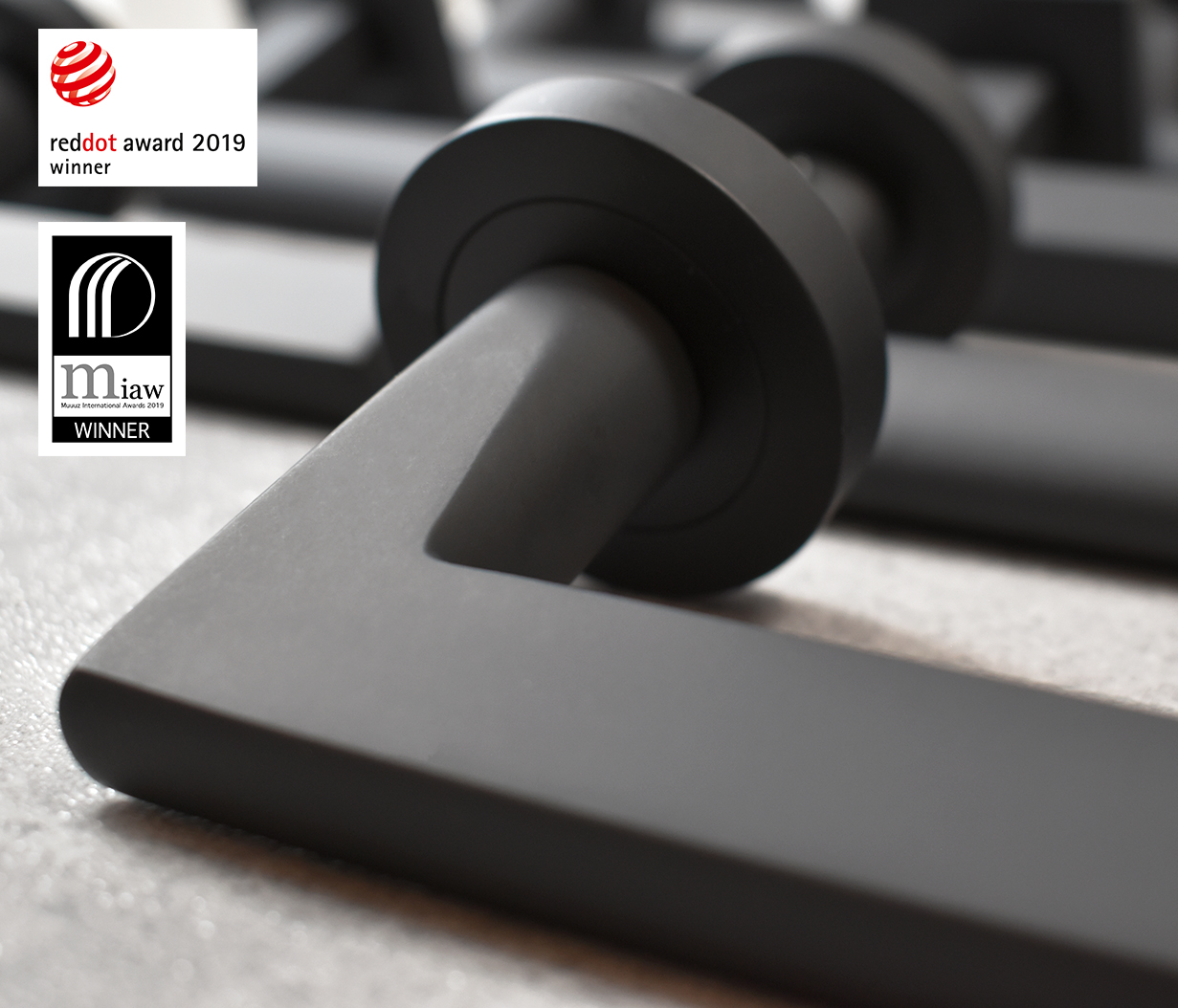 Kosmos Schwarz – Die RED DOT Award Gewinner Farbe